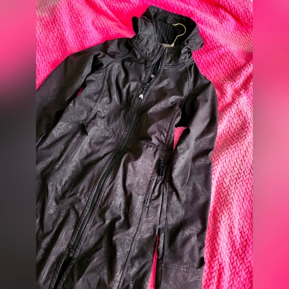 Lululemon long black rain jacket coat - Picture 2 of 5